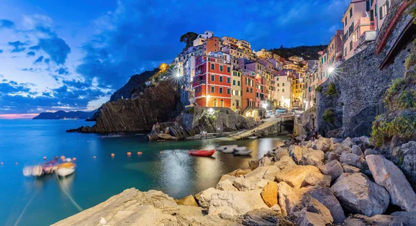 Riomaggiore Cinque Terre Itálie Panorama Noci Oblíbená Turistická Destinace Pobřeží — Stock fotografie