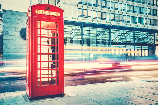 London Red Telephone Booth Red Bus Motion London England —  Fotos de Stock