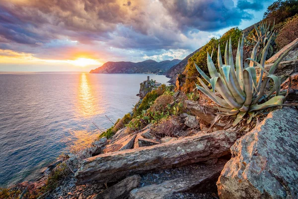 Vernazza Cinque Terre Itália Pôr Sol Destino Turístico Popular Costa — Fotografia de Stock