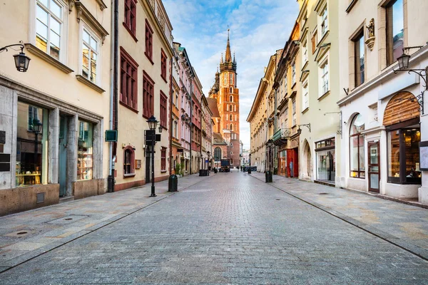 Oude Binnenstad Straat Krakau Polen Met Mary Basiliek — Stockfoto