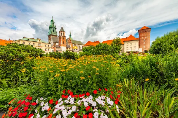 Taman Courtyard Istana Kerajaan Wawel Cracow Polandia — Stok Foto