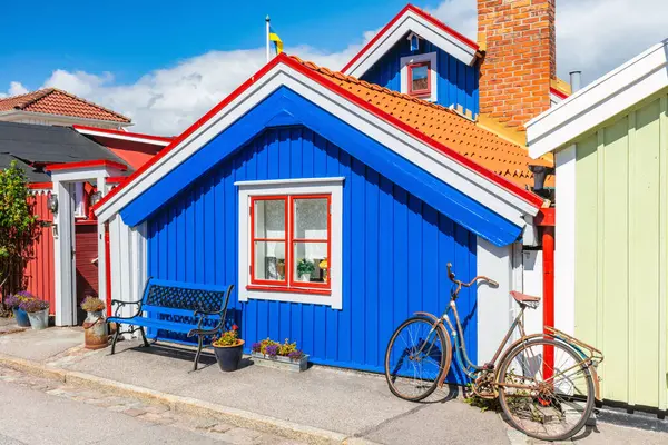 Σκανδιναβικού Στυλ Σπίτια Χρωματιστό Ξύλο Στην Karlskrona Σουηδία — Φωτογραφία Αρχείου