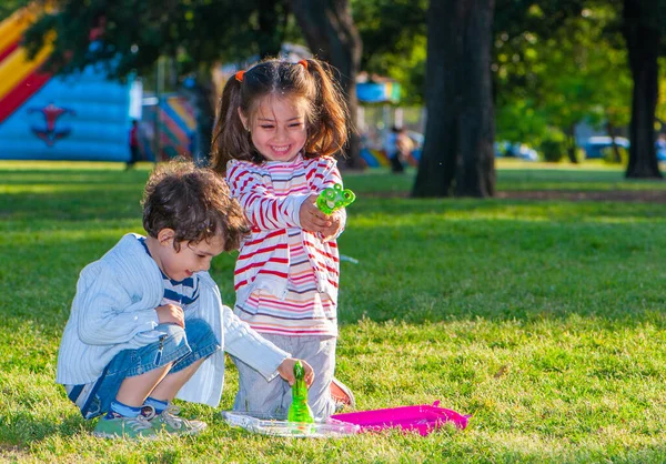 Děti Hrají Parku — Stock fotografie