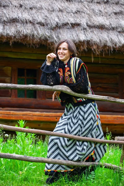 Young Girl National Ukrainian Clothes — Stock Photo, Image