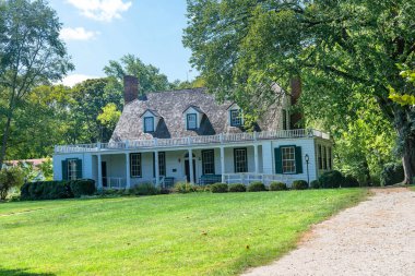 Tarihi park ve antik binalar. Tarihi Occoquan, Prince William County, Virginia, ABD.