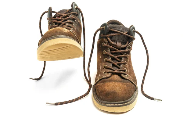 白底鞋带老人的步行靴 — 图库照片