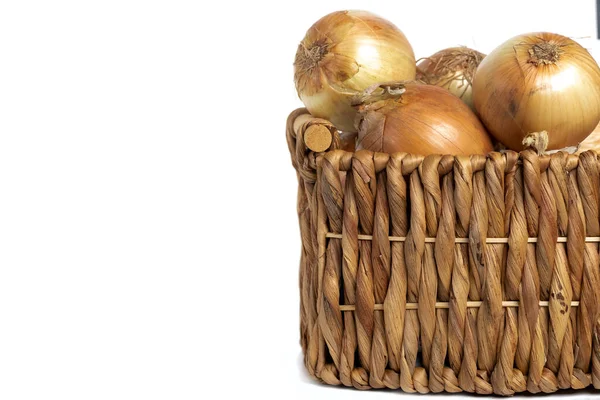 Onions Wicker Basket Close White Background Space Text — Stock Photo, Image