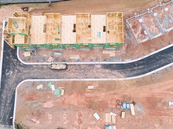 stock image Leesburg. Virginia. USA. July 31, 2022. Construction site of residential complex in Leesburg. wooden frame of three-story house. View from above.