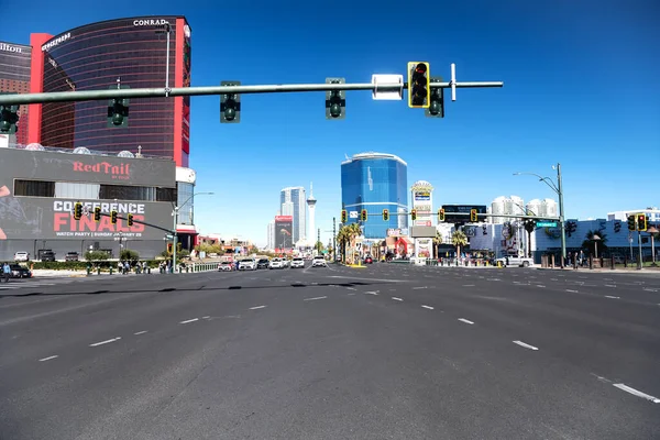 Modern Hotel Buildings Las Vegas Boulevard Strip Sunlight Blue Sky — Stock Photo, Image