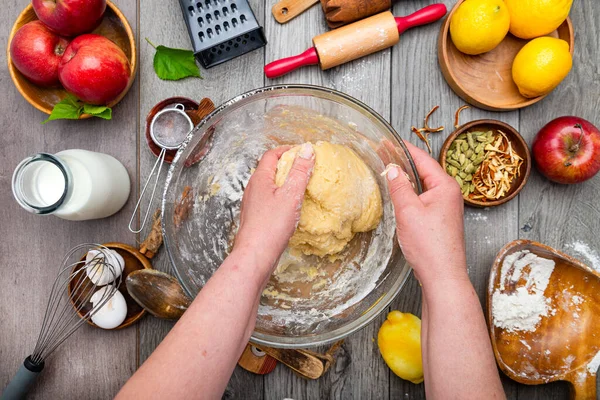 Woman Hands Kneading Dough Sweet Pie Apples View — Stock Photo, Image