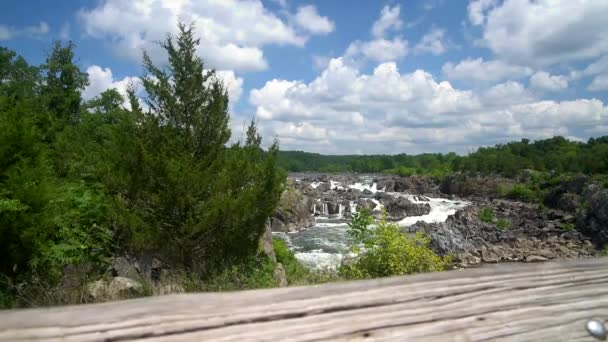 View Falls Potomac River Virginia Stormy Stream Water Rocks Blue — Stock Video