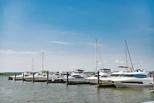 Marina Jachtami Molo Rzece Potomac National Harbor Pobliżu Waszyngtonu — Zdjęcie stockowe
