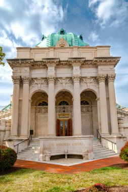 Virginia, Winchester 'da Handley Kütüphanesi' nin tarihi binası.,