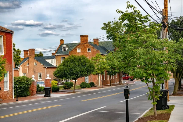 バージニアのウィンチェスターの旧市街の歴史的な中心部の通り — ストック写真
