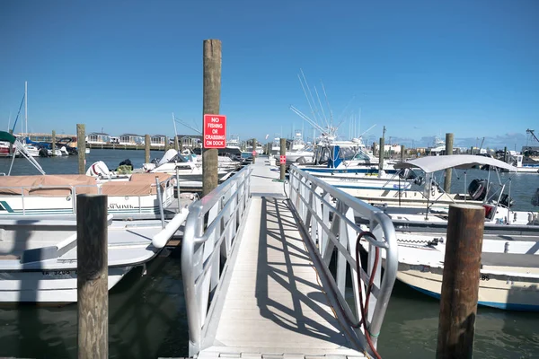 Pier Met Vissersboten Baai Van Atlantische Oceaan North Carolina Haven — Stockfoto