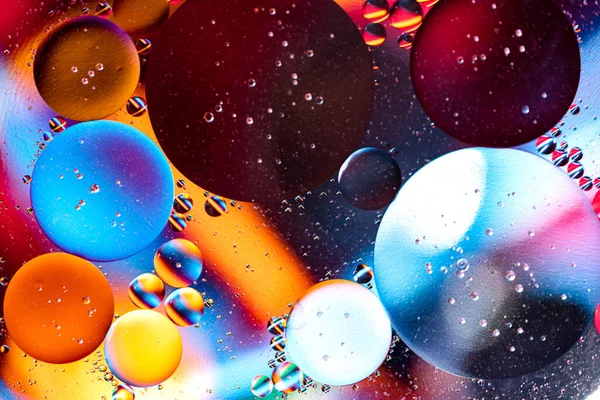 Farbenfrohes Licht Wasser Und Öltropfen Auf Glas Atemberaubende Aussicht Durch — Stockfoto