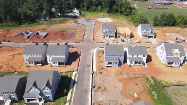 Vista Drone Canteiro Obras Fundações Casas Estruturas Acabadas Edifícios Baixos — Vídeo de Stock
