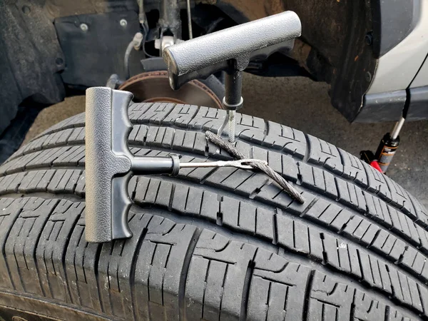 Flat car tire repair kit, Tire plug repair kit for tubeless tires