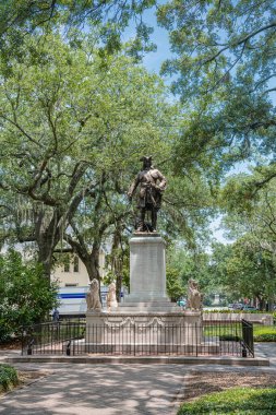 Savannah, Georgia sokaklarında heykeller ve anıtlar.