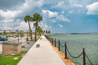 Florida 'daki antik St. Augustine şehrinin rıhtımı. Ana turizm merkezi.