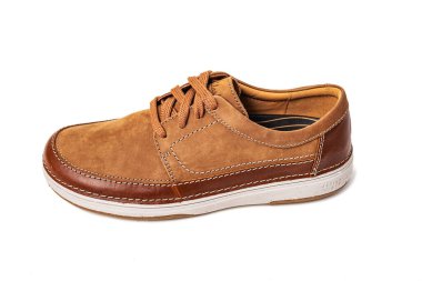 Clark marka, beyaz arka planda aktif deri ayakkabılar. Yumuşak süet, deri ve bağcıklar.