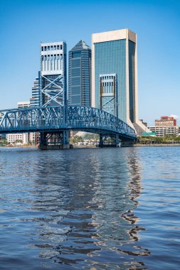 Jacksonville 'deki ana cadde köprüsü. John T Alsop Metal Asma Köprüsü,