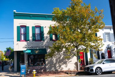 Washington yakınlarındaki tarihi İskenderiye bölgesinde bir dizi sömürge tarzı tuğla evler..