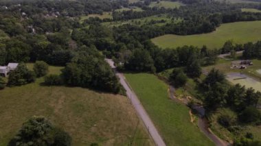 Waterford yakınlarındaki Virginia 'da tarlaları ve tarlaları olan kırsal bir bölgenin havadan görüntüsü..