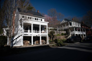Washington yakınlarındaki tarihi köy. Waterford, Virginia. Eski binaların olduğu cadde.