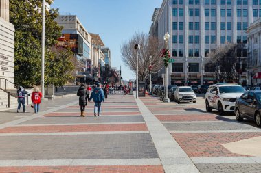 Washington 'da kaldırım ve yürüyüş alanı var..