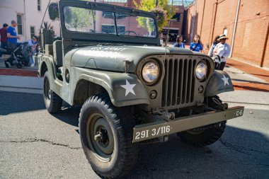 Askeri SUV: Willys Jeep M38A1 1954 Koleksiyoncu Versiyonu.