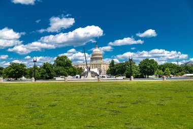 Washington 'daki meclis binası ve sahne manzarası. ABD 'de Anma Günü.