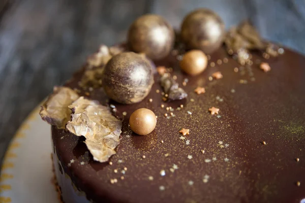 New Year Cake Decorated Mirror Glaze Gold Chocolate Balls Candies — Stock Photo, Image
