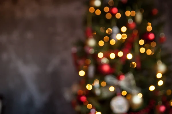 Süslü Ağaçlı Bulanık Noel Sahnesi Arka Planda Işıklar — Stok fotoğraf