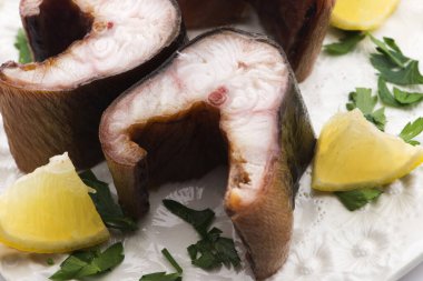 meze olarak korumaya füme yılan balığı