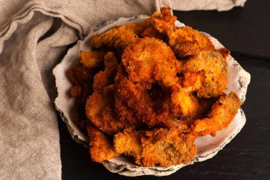 Kızarmış istiridye mantarı, Freash istiridye mantarı.