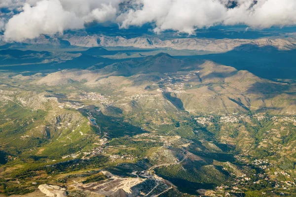 飛行機からクロアチアのダルマチア地域の美しい空の景色 — ストック写真