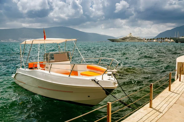 Een Kleine Boot Huur Haven Van Tivat Montenegro — Stockfoto