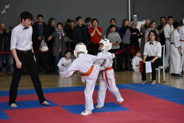 Karatede Erkekler Kızlar Arasındaki Rekabet Kazakistan Mart 2023 — Stok fotoğraf