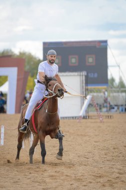 Astana, Kazakistan - 09,09,2024: Dünya Göçebe Oyunları. Geleneksel at okçuluğu.