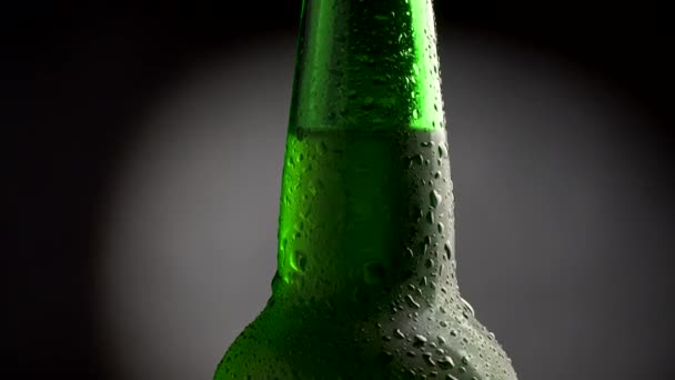 Bouteille Verte Classique Bière Froide Avec Condensat Tir Incliné Avec — Video