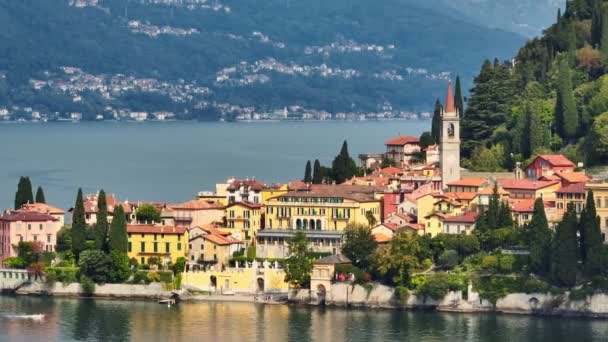 Aerial View Varenna Lake Como Italy Summer Luxury Tourism Landmark — Vídeo de stock