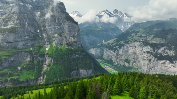 Foto Aérea Los Alpes Suizos Volando Las Montañas Cerca Del — Vídeo de stock