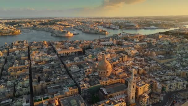 Gün Batımında Malta Daki Valletta Nın Eski Kasabasının Hava Görüntüleri — Stok video
