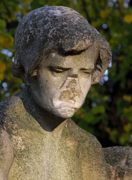 Portret Zniszczonego Szarego Posągu Bez Twarzy Wysokiej Jakości Zdjęcie — Zdjęcie stockowe