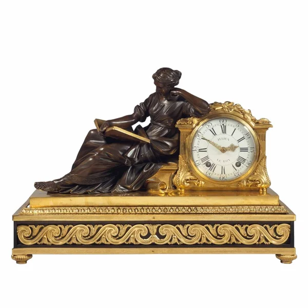 ローラン ガードはこの時計を飾るタイムズジョブという名前のフィギュアのモデルを提供しました デザインは18世紀フランスで最も人気のあるものであることが証明された — ストック写真