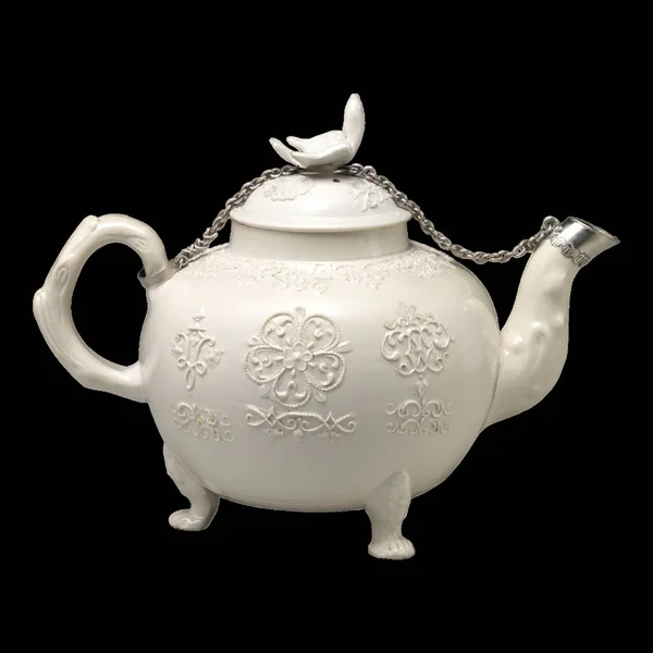Antika Bir Çaydanlık Zamansız Cazibesi Mükemmel Zanaatkarlığıyla Çaydanlık Geçmiş Yılların — Stok fotoğraf