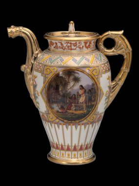 Antika, antika, kahve demliği izole edilmiş arka plan. Bu zarif parça, eski çağın cazibesini somutlaştıran, ustalık ve zarafetin olağanüstü bir kombinasyonunu sergiliyor..