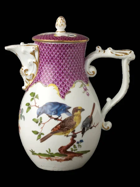 咖啡壶隔离的背景 这款精美的产品展示了高超的工艺与优雅的完美结合 体现了旧时代的魅力 免版税图库图片
