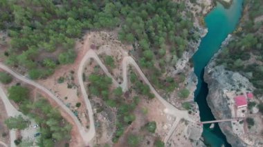 Yerkopru şelalesinin manzarası çok güzel, Mersin. Yüksek kalite 4k görüntü